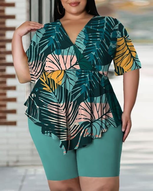 Plus Size Tropical Print Asymmetrical Hem Top & Shorts Set chicme