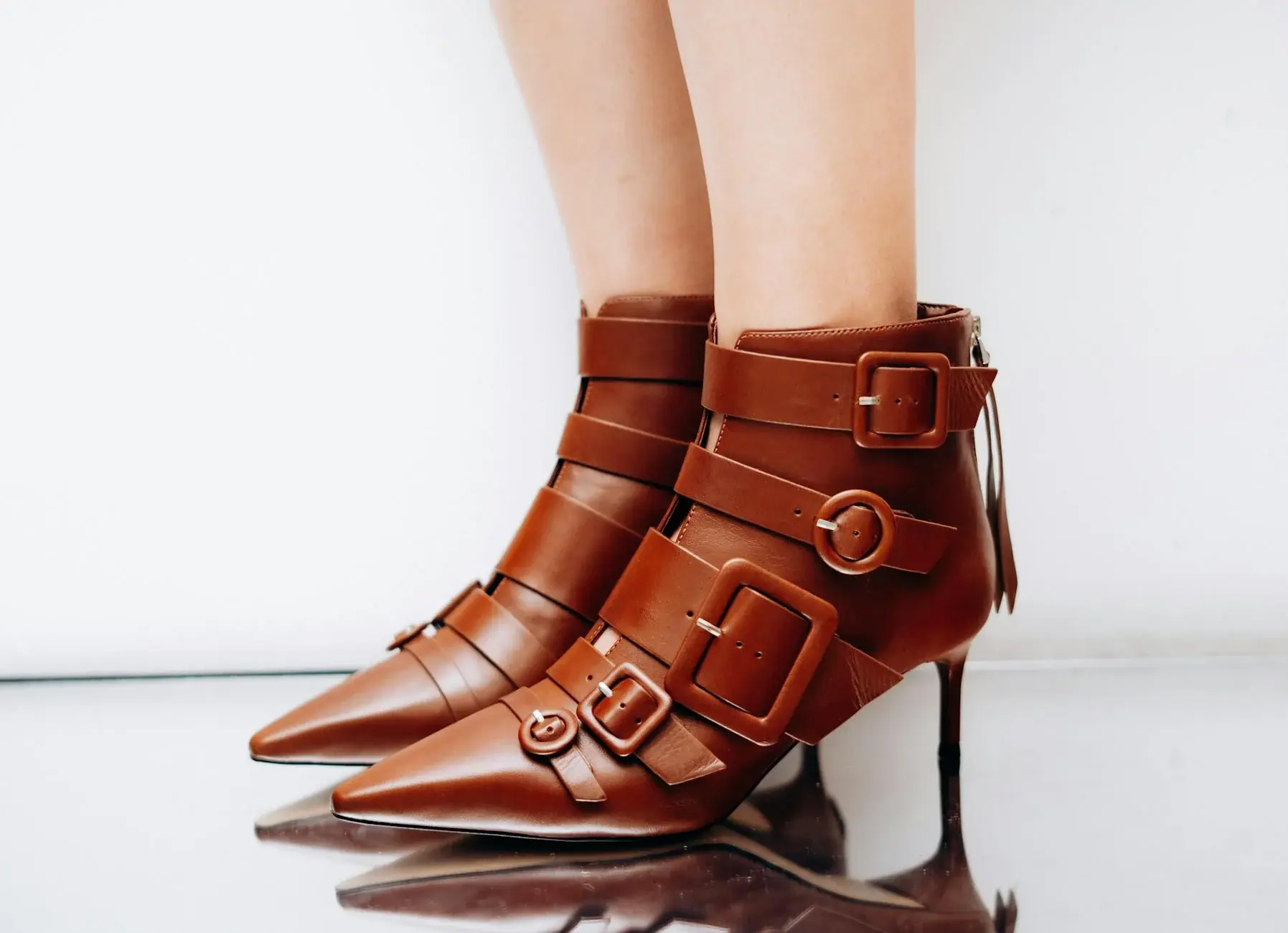 Women's leather ankle boots