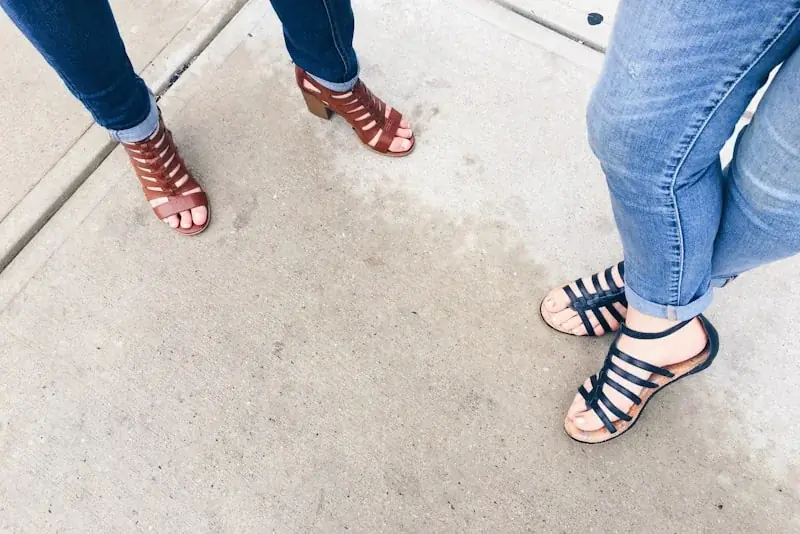 Women's strappy sandals